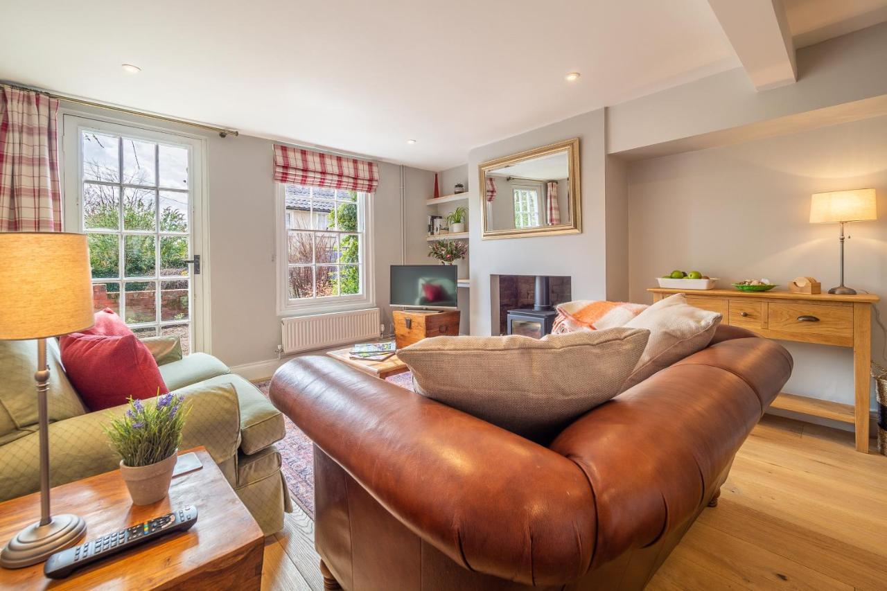Adorable Cottage With A Log Burner In Heavenly Village - Constable Lodge Nayland Eksteriør bilde