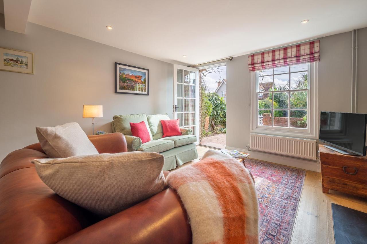Adorable Cottage With A Log Burner In Heavenly Village - Constable Lodge Nayland Eksteriør bilde