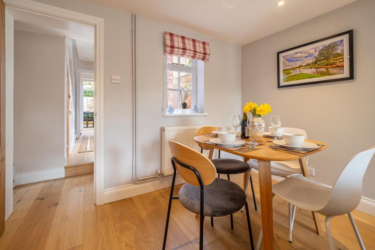 Adorable Cottage With A Log Burner In Heavenly Village - Constable Lodge Nayland Eksteriør bilde