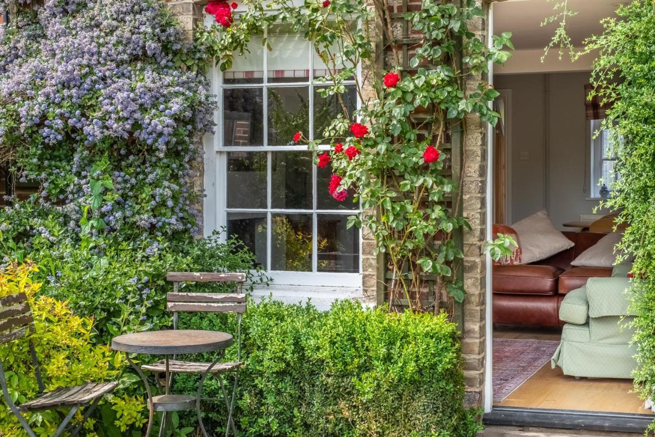 Adorable Cottage With A Log Burner In Heavenly Village - Constable Lodge Nayland Eksteriør bilde
